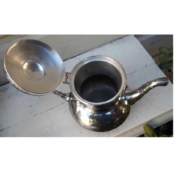 Antique Derby Silver Co #1606 Intricately Engraved Teapot Silverplated Tea Pot - Picture 5 of 14